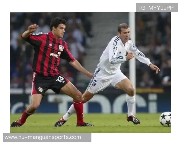 足球中场魔术师：顶级球星精彩集锦与精彩瞬间回顾